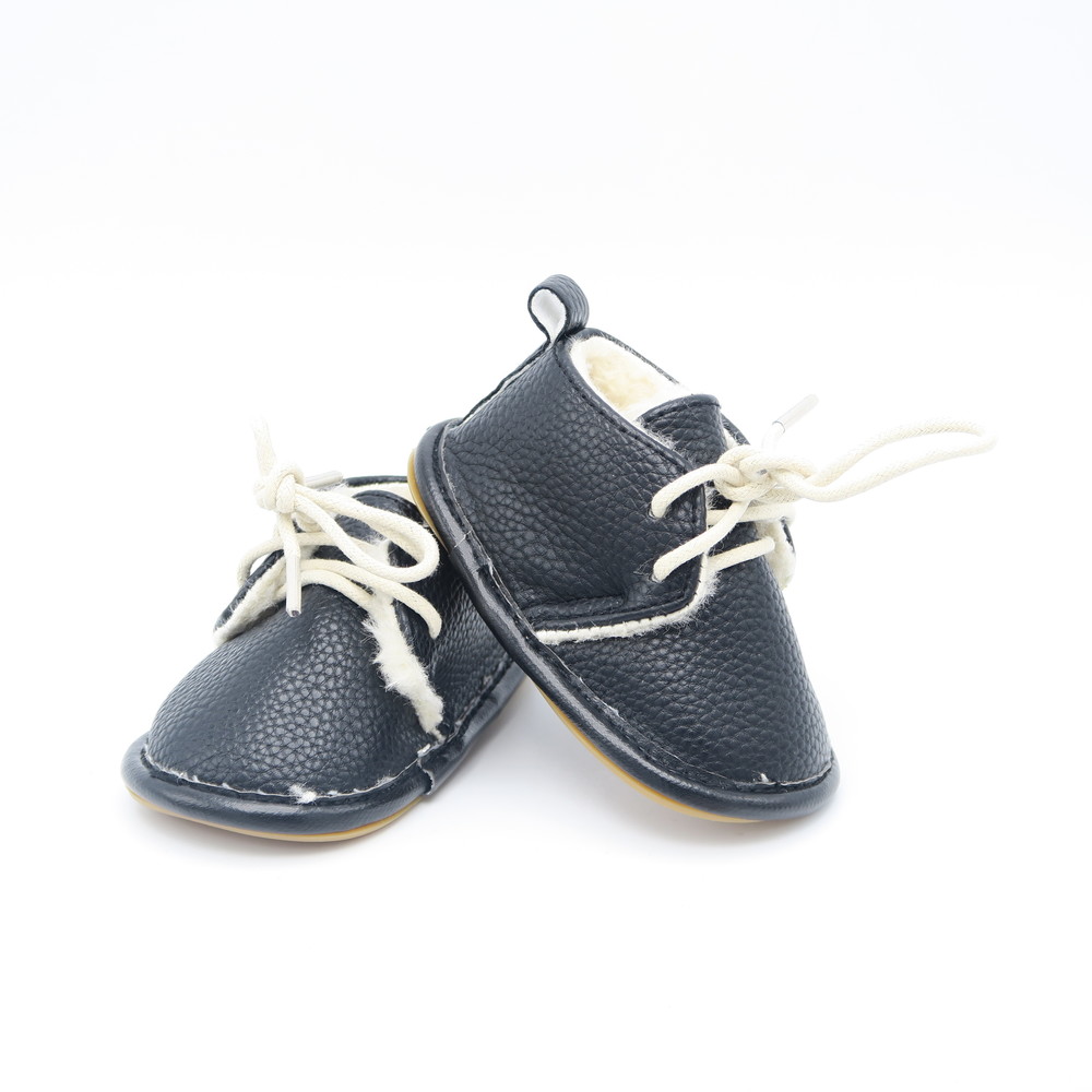 Unknown Brand Boys Black Shoes size: 2 Infant